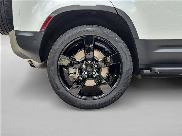 New 2026 Land Rover Defender 110 S AWD/4WD image 29