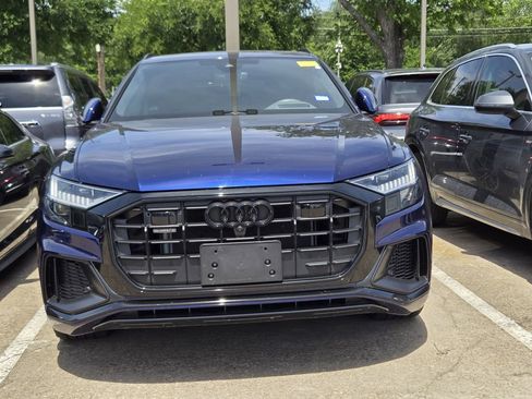Used 2023 Audi Q8 Prestige w/ Prestige Package AWD/4WD image 4