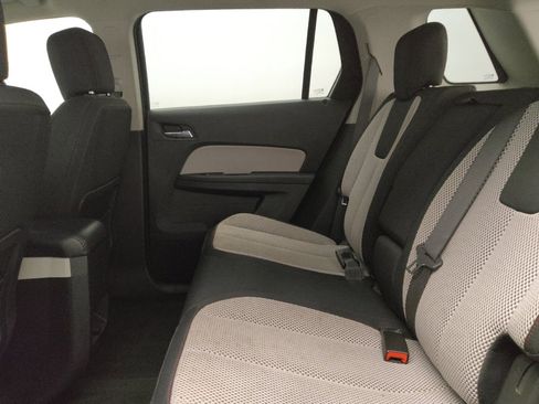 Used 2017 GMC Terrain SLE image 18