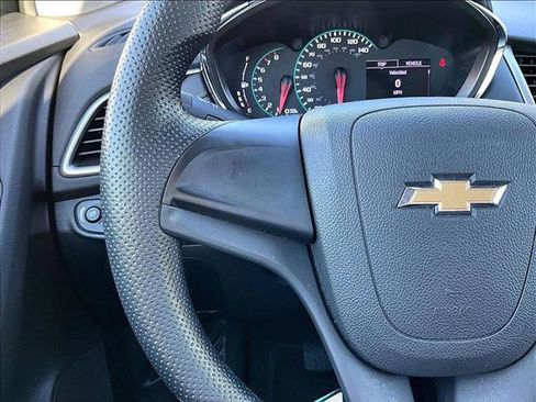 Used 2020 Chevrolet Trax LS image 20