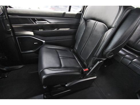 Used 2024 Jeep Wagoneer Series II AWD/4WD image 14