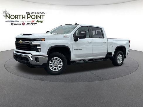 Used 2025 Chevrolet Silverado 2500 LT w/ All Star Edition AWD/4WD image 1