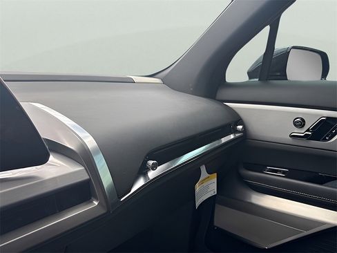 New 2026 Cadillac Vistiq Luxury image 30