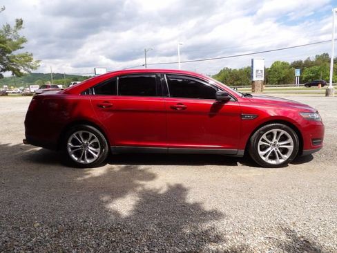 Used 2013 Ford Taurus SHO AWD/4WD image 5