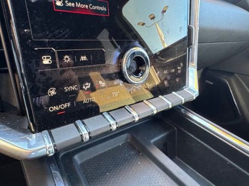 Used 2025 GMC Acadia Elevation AWD/4WD image 28