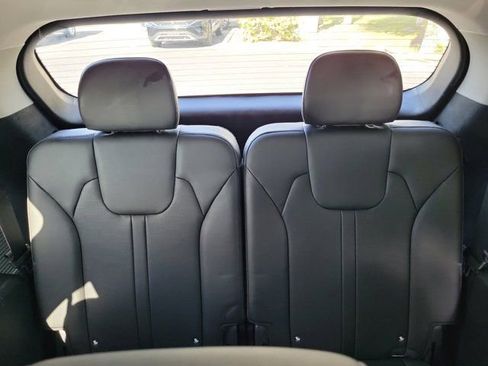 Used 2025 Kia Sorento S FWD image 14