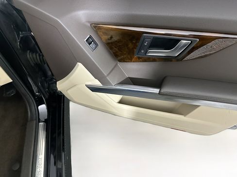 Used 2013 Mercedes-Benz GLK 350 2WD image 30