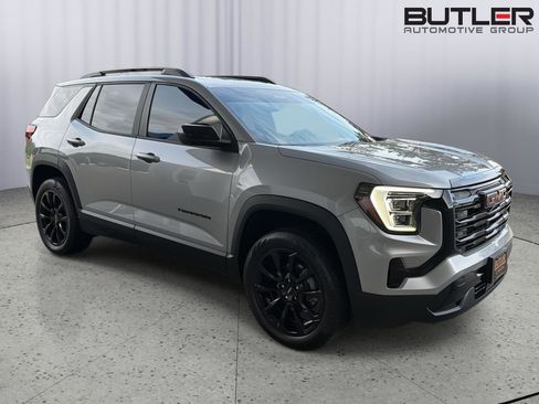 Used 2025 GMC Terrain Elevation w/ Elevation Premium Package AWD/4WD image 8