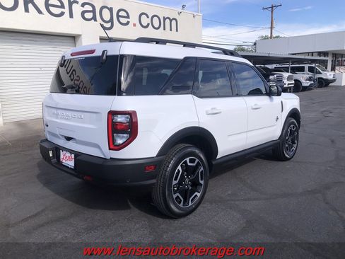 Used 2023 Ford Bronco Sport Outer Banks image 8