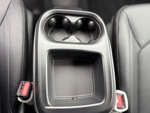 New 2026 Chrysler Pacifica Select image 27