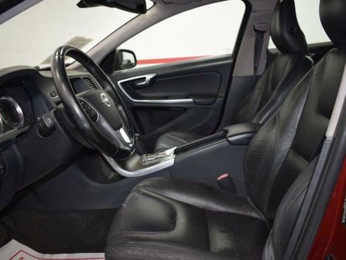 Used 2012 Volvo S60 T5 FWD image 9
