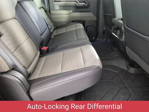 Certified 2023 Chevrolet Silverado 1500 ZR2 w/ Technology Package AWD/4WD image 34