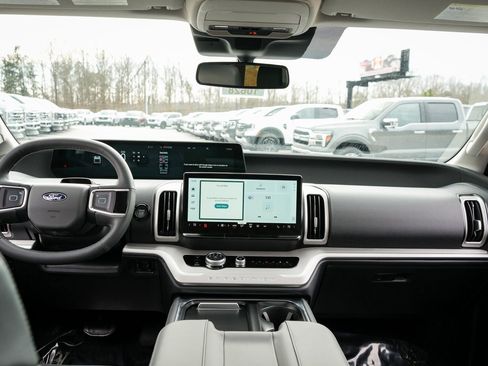 New 2026 Ford Expedition Max Active AWD/4WD image 21