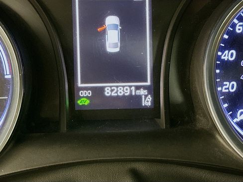 Used 2018 Toyota Camry LE FWD image 18