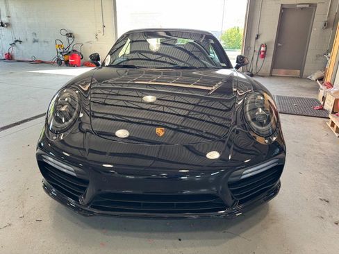 Used 2017 Porsche 911 4 Cabriolet AWD/4WD image 2