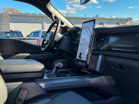 New 2025 Ford F150 Lightning Lariat image 14