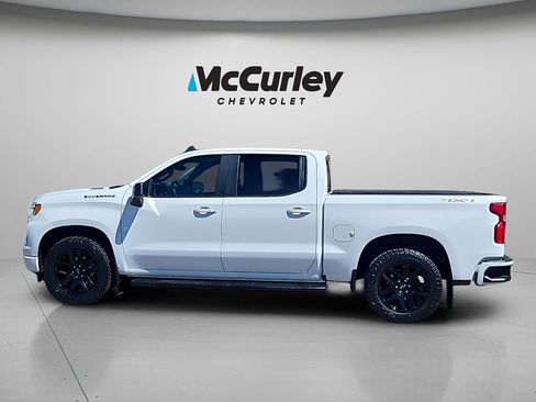 Used 2023 Chevrolet Silverado 1500 RST w/ Convenience Package II AWD/4WD image 4