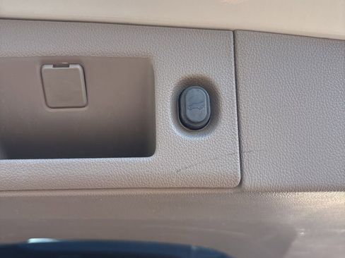 Used 2015 GMC Yukon SLT w/ Open Road Package image 38