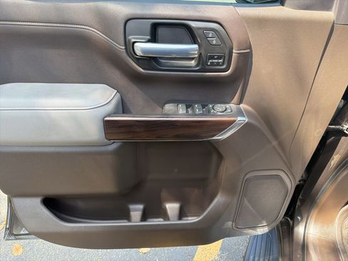 Used 2021 GMC Sierra 1500 SLT image 14