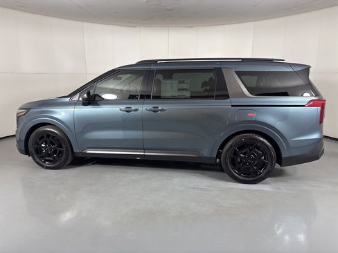 New 2026 Kia Carnival SX FWD image 5