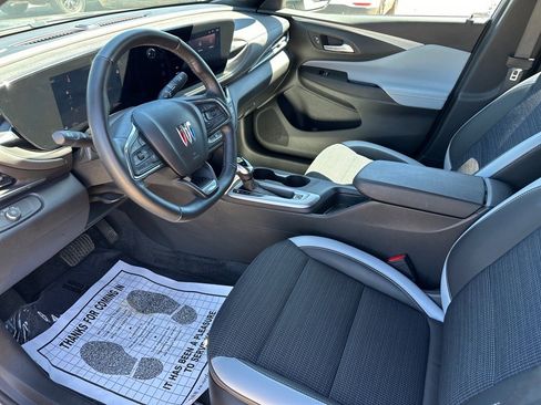Used 2024 Buick Envista Preferred w/ Convenience I Package image 9