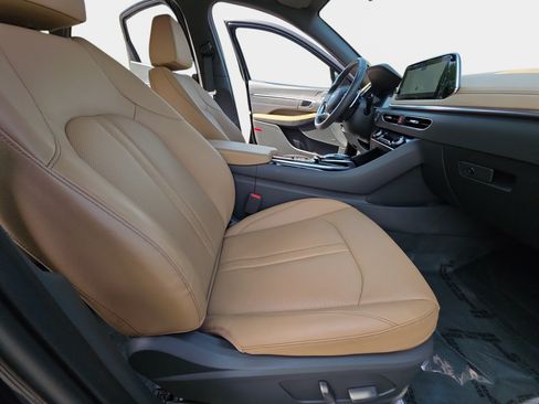 Used 2023 Hyundai Sonata Limited w/ Cargo Package FWD image 10