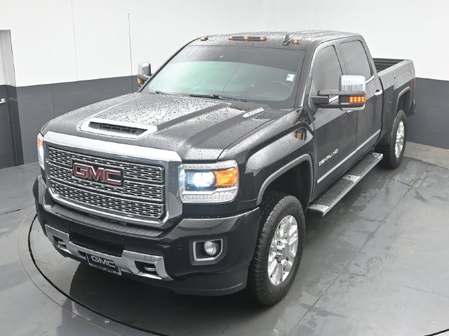 Used 2019 GMC Sierra 3500 Denali w/ Duramax Plus Package AWD/4WD image 35