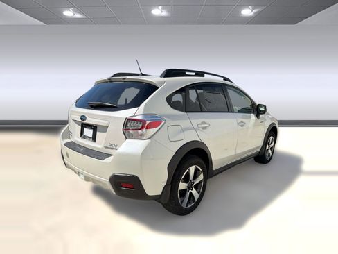 Used 2014 Subaru Crosstrek Touring AWD/4WD image 9