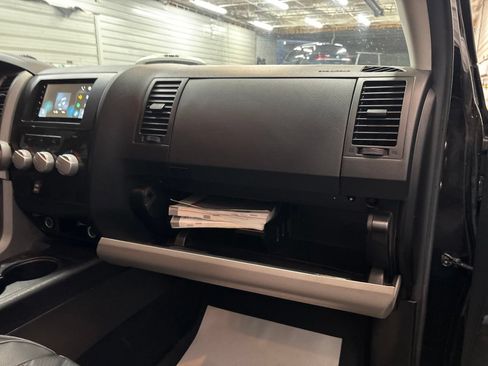 Used 2012 Toyota Tundra 4x4 Double Cab w/ SR5 Pkg image 29
