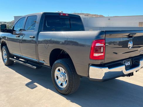 Used 2024 RAM 3500 Tradesman w/ Chrome Appearance Group AWD/4WD image 3