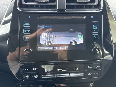 Used 2018 Toyota Prius Two w/ Prius Two Safety Plus Package FWD image 34