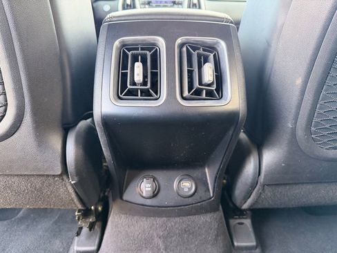 Used 2021 Kia Sorento S image 30