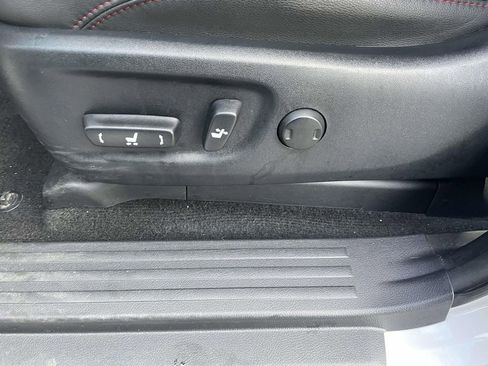 Used 2024 Toyota 4Runner TRD Off-Road Premium image 30