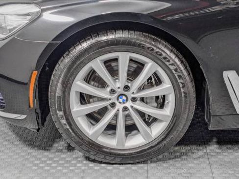 Used 2017 BMW 740i RWD image 35