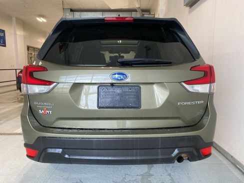 Certified 2024 Subaru Forester Premium AWD/4WD image 6