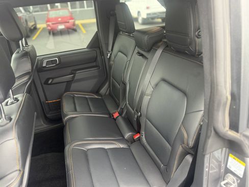 Used 2024 Ford Bronco Badlands AWD/4WD image 14