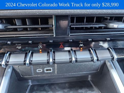 Used 2024 Chevrolet Colorado W/T RWD image 28