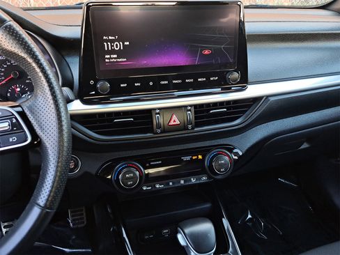 Certified 2023 Kia Forte GT-Line image 19