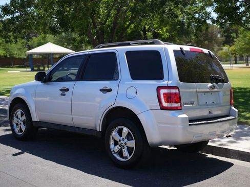 Used 2010 Ford Escape XLT image 5