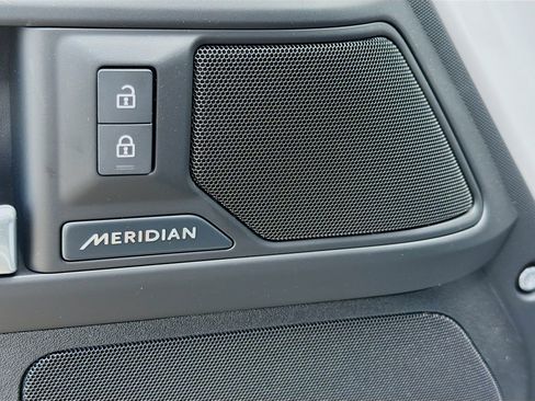New 2026 Land Rover Defender 110 S AWD/4WD image 22