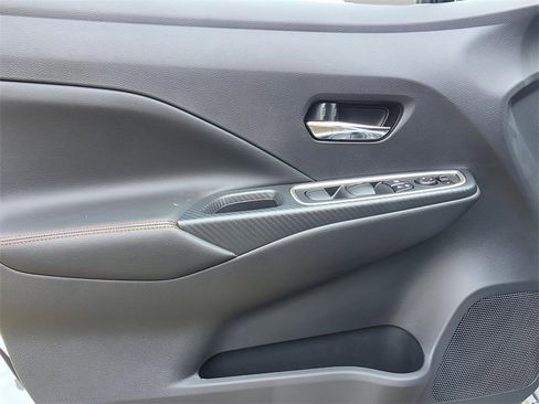 New 2025 Nissan Versa SR w/ Trunk Package image 15