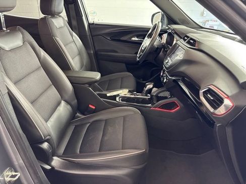 Used 2022 Chevrolet TrailBlazer RS AWD/4WD image 36