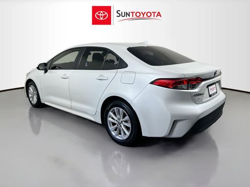 Used 2024 Toyota Corolla LE image 6