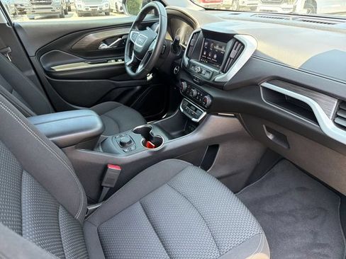 Used 2023 GMC Terrain SLE w/ Driver Convenience Package FWD image 24