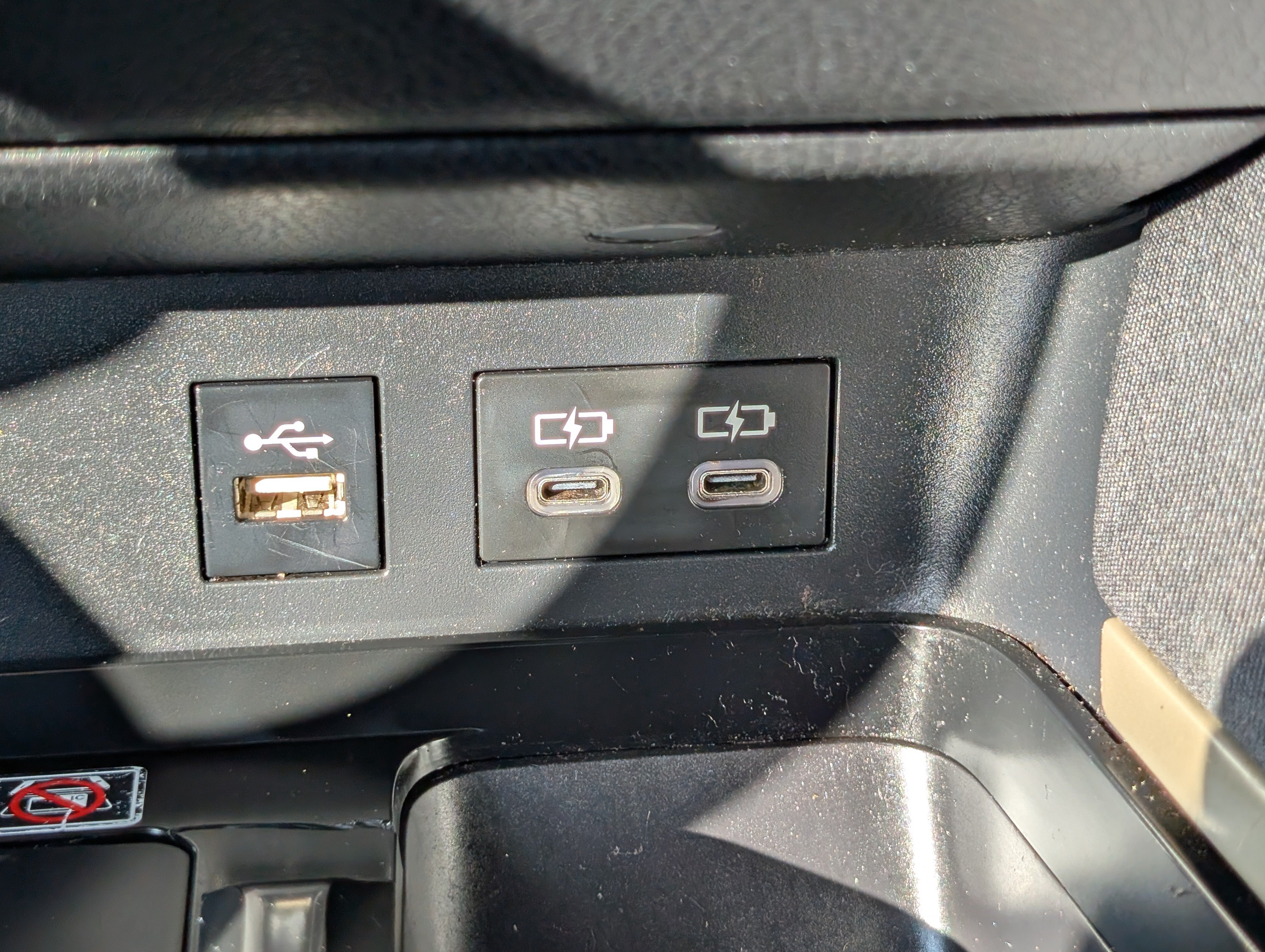Used 2025 Toyota Camry LE FWD image 23