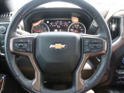 Used 2022 Chevrolet Silverado 1500 High Country w/ Safety Package II AWD/4WD image 36
