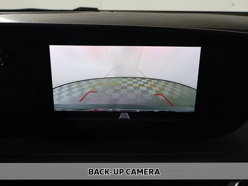 Used 2024 Buick Encore GX Sport Touring image 4