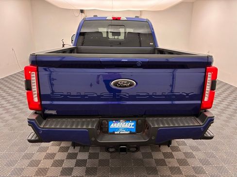 New 2026 Ford F250 Lariat w/ Black Appearance Package image 8