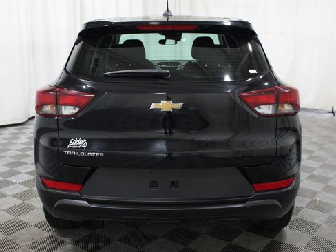 Used 2023 Chevrolet TrailBlazer LS FWD image 29