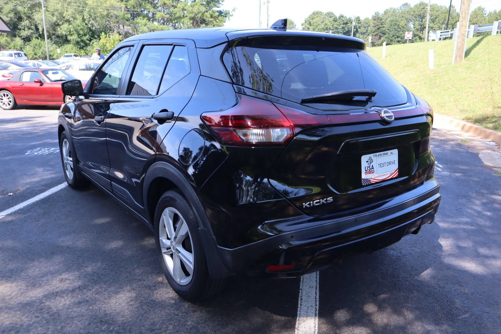 Used 2022 Nissan Kicks S FWD image 4
